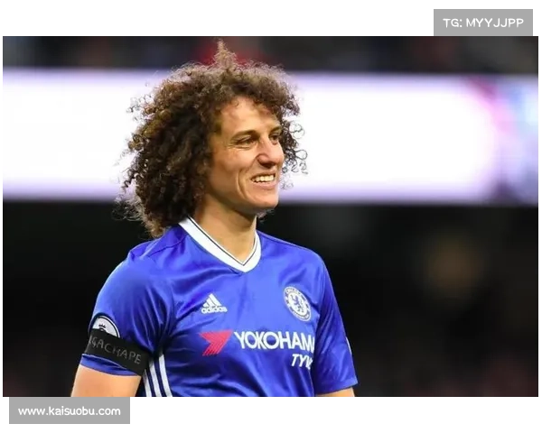 探究大卫路易斯在足球比赛中主要司职位置与战术作用分析