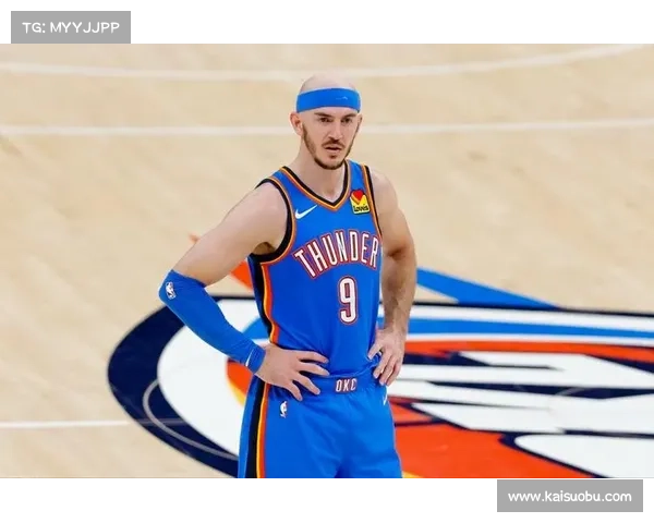 如何应对卡鲁索与杰林威廉姆斯伤退带来的阵容挑战与战术调整